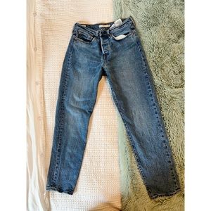 Levi’s wedgie jean